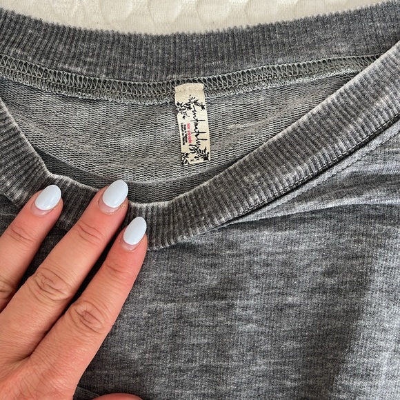 Free People Gray Women's Top - Picture 3 of 3
